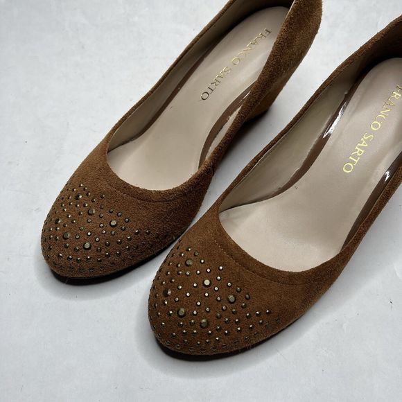 Franco Sarto Womens 8 Desert Camel Suede Zinc Embellished Suede Wedge Tan Brown - Picture 2 of 10